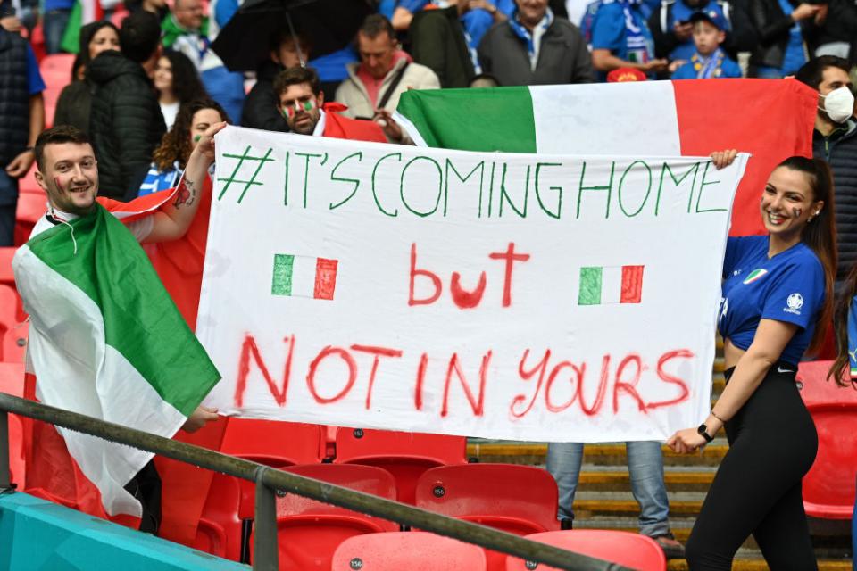 Italiener verspotten englische Fans bei der Euro 2020
